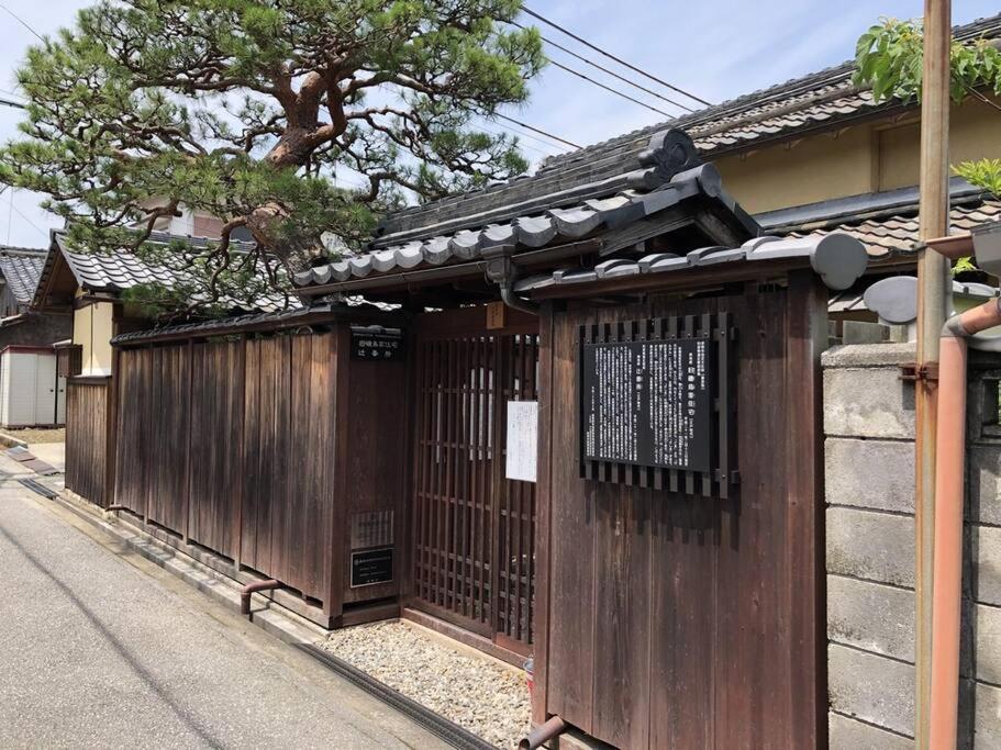 Villa Hikone Castle Exterior photo